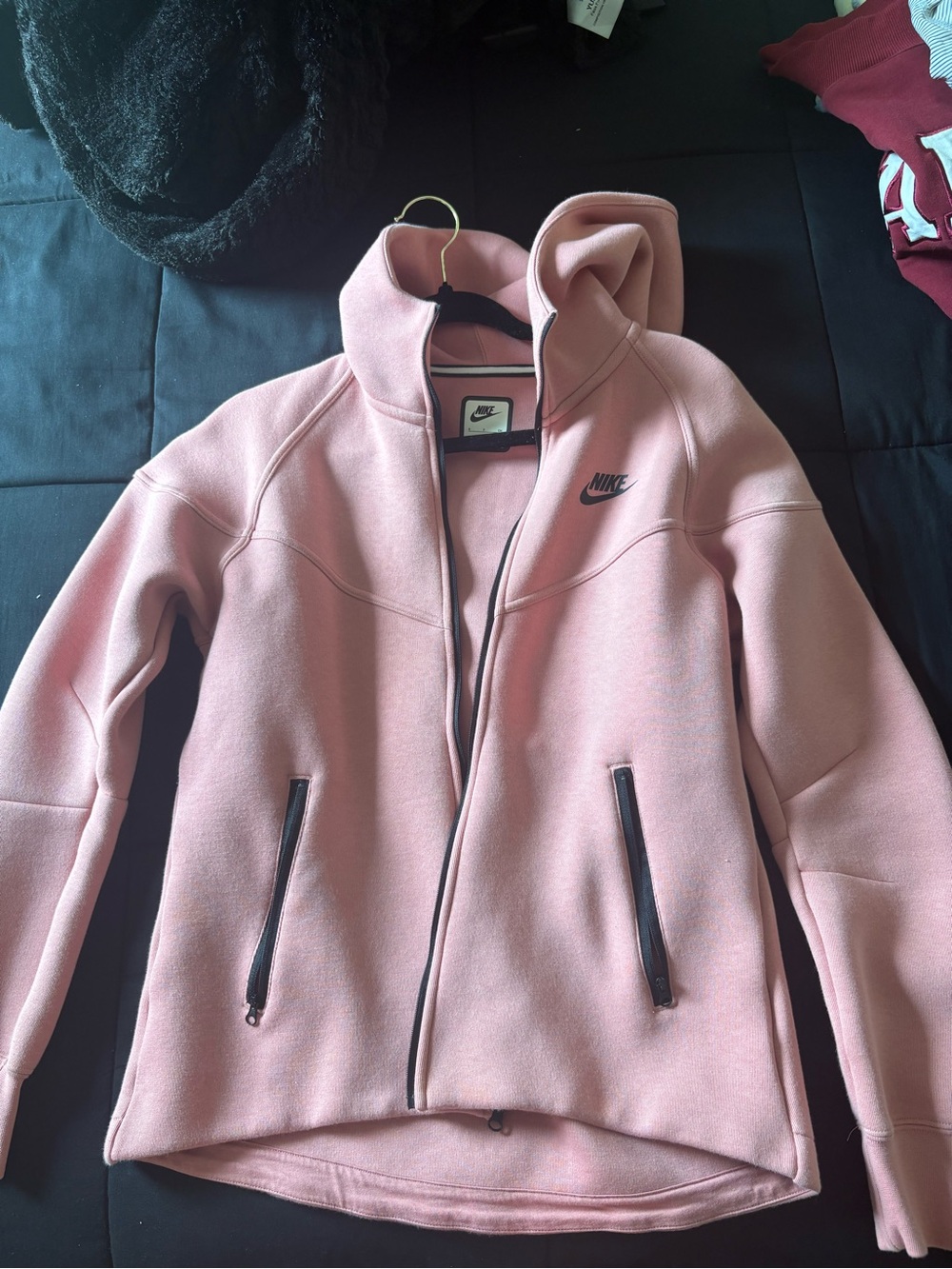 pink nike-tech Jacket